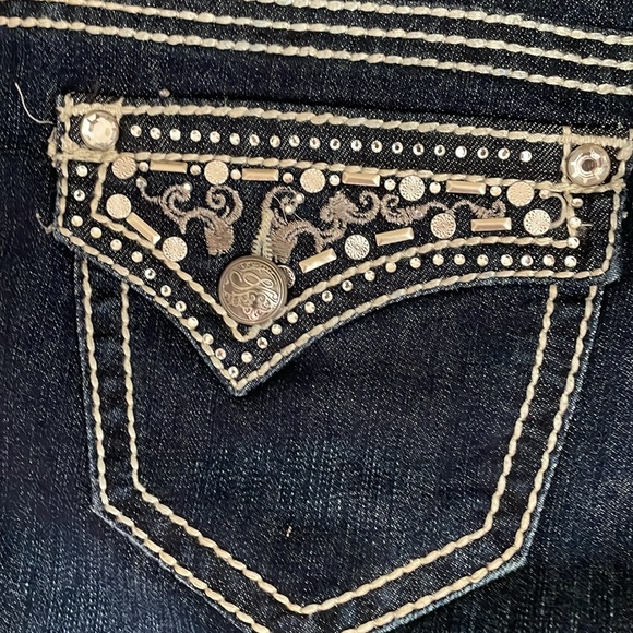 NWOT Style & Co premium embellished jeans size 6 boot cut. - Picture 8 of 14